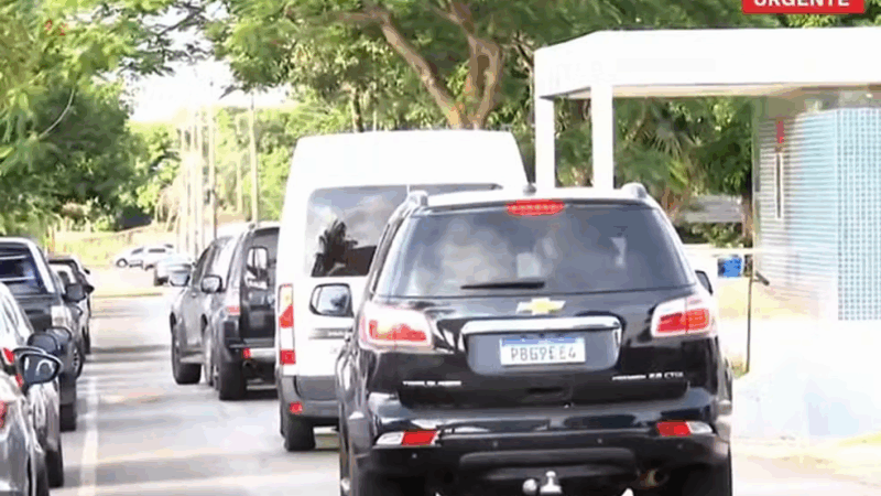 Ex-presidente Jair Bolsonaro é preso preventivamente na manhã deste sábado