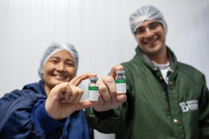 Vacina da dengue do Instituto Butantan, primeira do mundo em dose única, é aprovada pela Anvisa