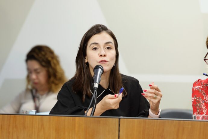 Vídeo: ALMG aprova em 1º turno projeto de Lohanna da doação do Hospital Regional para a UFSJ