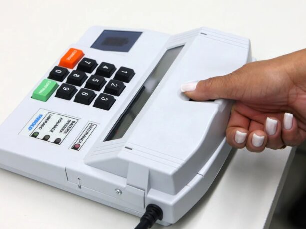 Amanhã,13, o Cartório Eleitoral está aberto para fazer biometria dos bairros Morada Nova, Novo Horizonte e Santa Edwiges