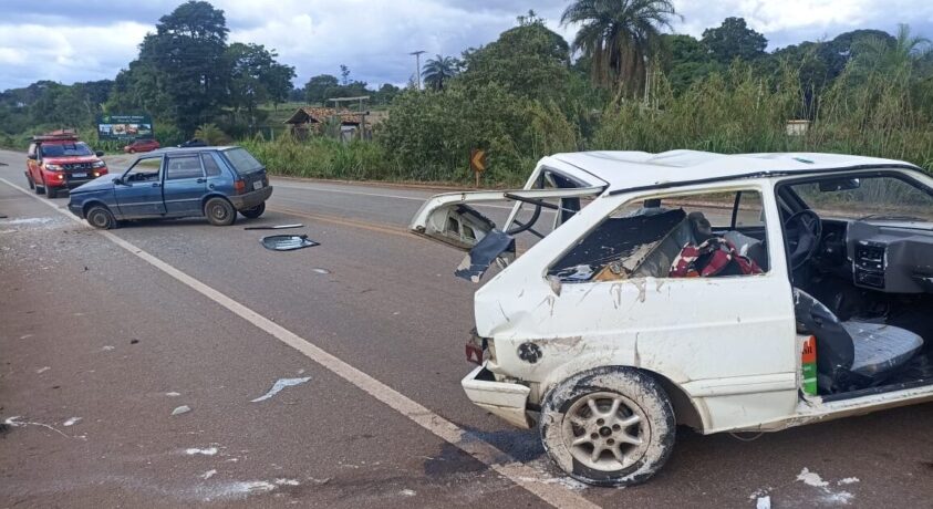 Colisão traseira na MG 431 deixa quatro pessoas feridas sem gravidade