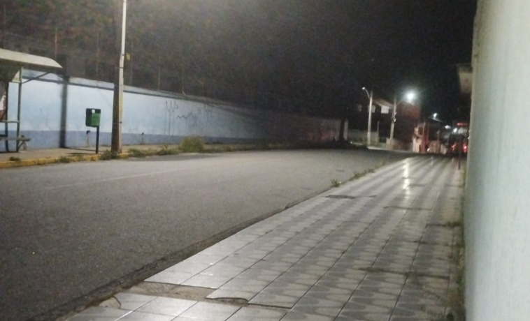 Homem foi morto com 16 tiros e PM pede ajuda à população para identificar os autores