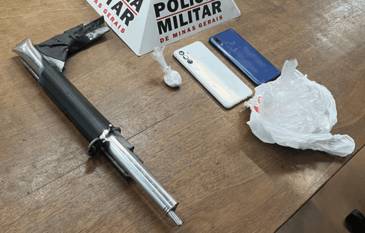 Arma artesanal e drogas são apreendidas no bairro Jadir Marinho