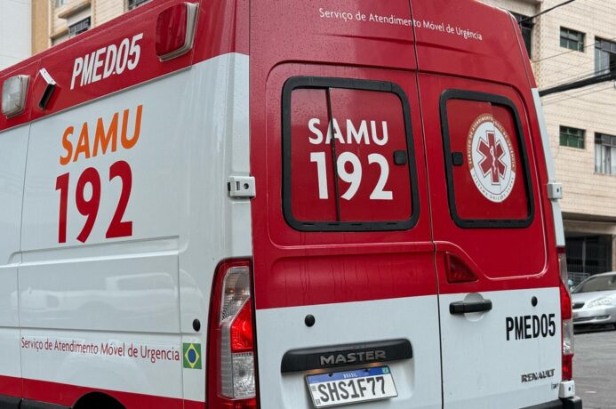 Entregador é baleado por causa de ciúmes dentro do local onde trabalha