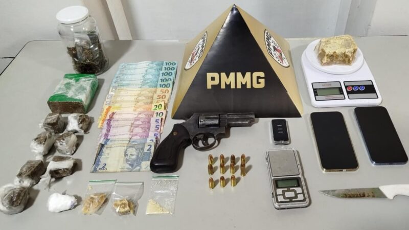 PM prende duas pessoas em ponto de tráfico, apreende drogas, arma de fogo e veículo clonado