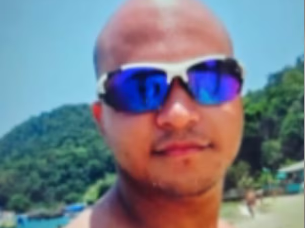 Homem mata com uma faca o pai, madrasta, irmãs e sobrinho de cinco anos