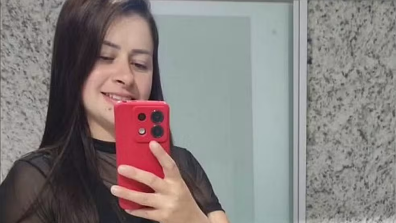 Áudio: no instante que falava ao celular sobre a tristeza com que começou o dia, mulher é morta pelo ex