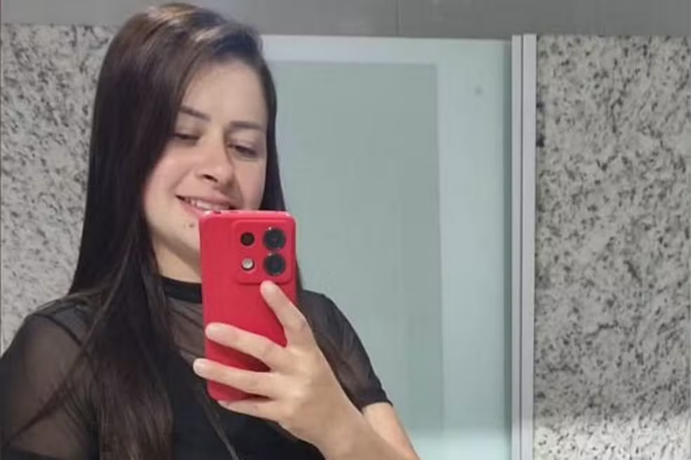 Áudio: no instante que falava ao celular sobre a tristeza com que começou o dia, mulher é morta pelo ex
