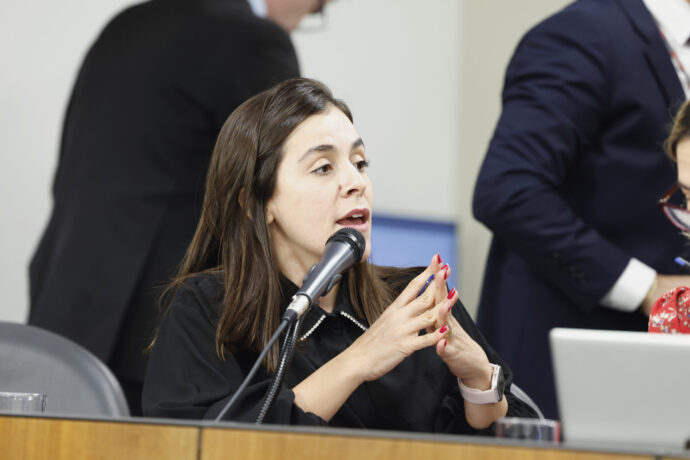 Lohanna protocola projeto que cria Política Estadual de Valorização do Hip Hop e da Cultura Periférica em Minas Gerais