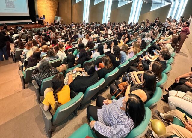 Educação abre ano letivo com evento voltado para profissionais de ensino