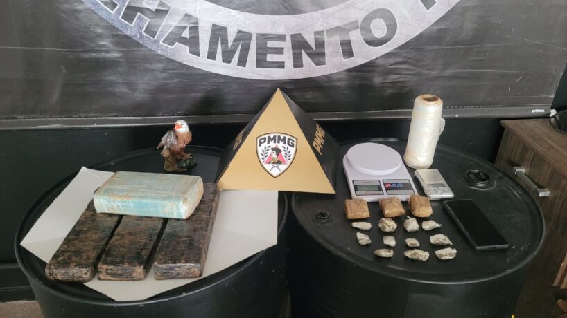 Vídeo: denúncia anônima leva à apreensão de drogas na região do Barreiro, em Itaúna