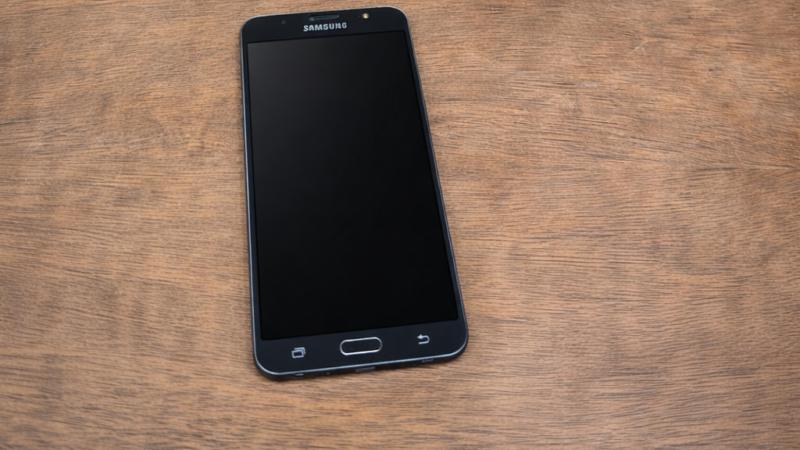 PM prende duas mulheres e recupera celular após furto em posto de combustíveis em Itaúna