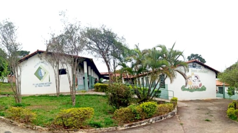 Escola Municipal Padre Waldemar Antônio Pádua Teixeira completa 30 anos de atividades