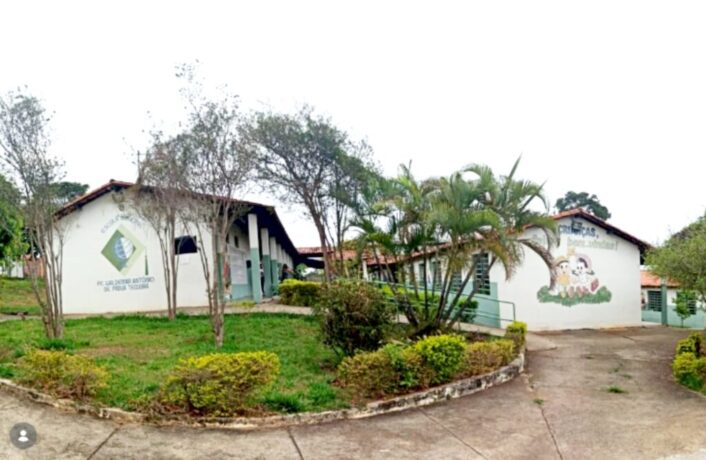 Escola Municipal Padre Waldemar Antônio Pádua Teixeira completa 30 anos de atividades