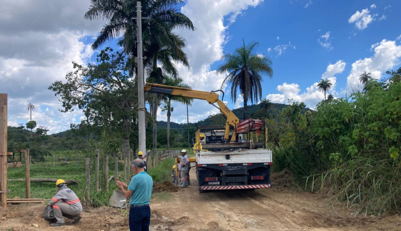 Remo Engenharia inicia obra de rede elétrica no poço artesiano do Recanto dos Pássaros