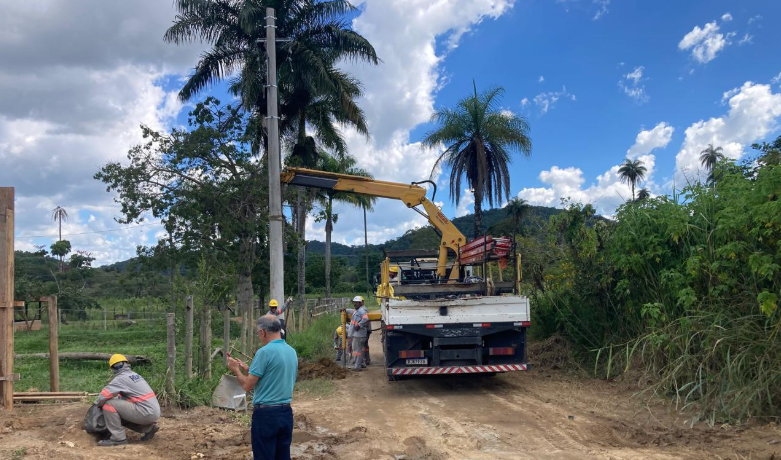Remo Engenharia inicia obra de rede elétrica no poço artesiano do Recanto dos Pássaros