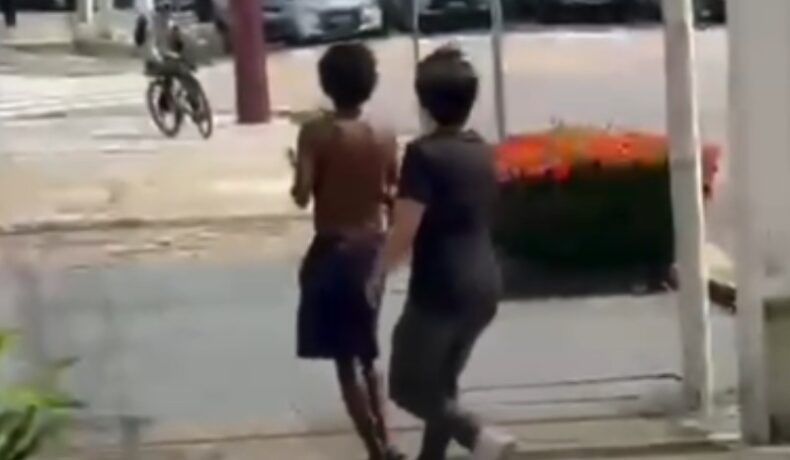 Vídeo: estudante usa arma de choque em morador de rua em “verdade ou desafio”