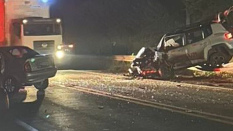 Colisão entre dois carros na MG 050, em Itaúna, provoca uma morte