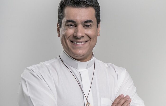MP de Alagoas questiona contratação de palestras do padre Chrystian Shankar por R$ 450 mil