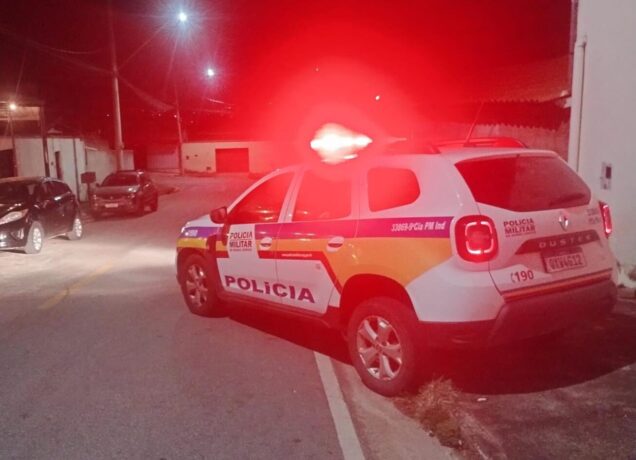 Casal acaba preso depois de briga doméstica por resistência à prisão e desacato