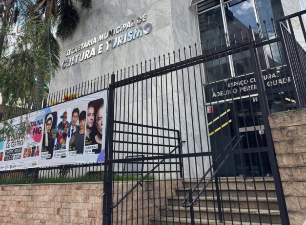 Teatro Sílvio de Matos está com agenda disponível para programação de novos eventos