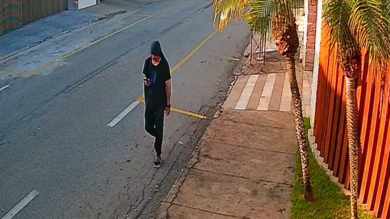Vídeos: Polícia Federal apreende carro roubado em Itaúna nesta terça-feira, 12