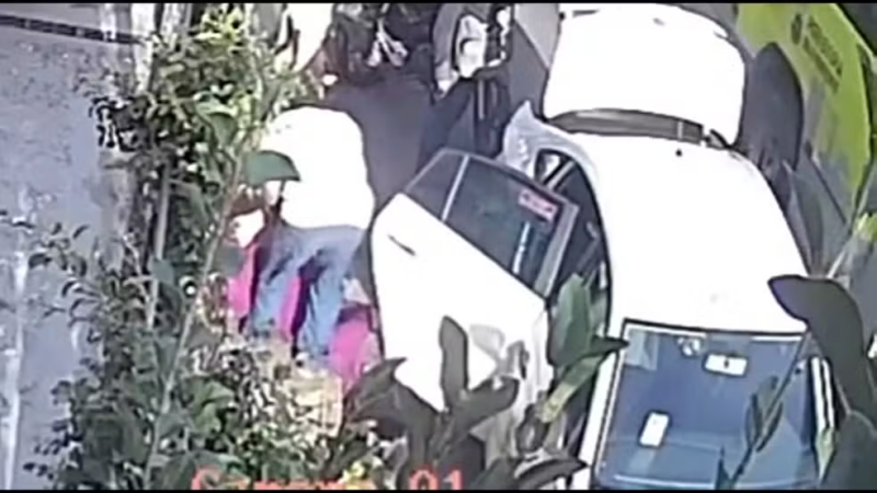 Vídeo: suposto taxista agride e rouba passageira idosa, de 75 anos, durante corrida