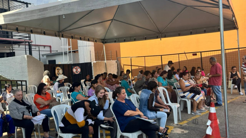 Itaúna recebe Carreta Mulheres de Luz para acelerar exames e diminuir espera no SUS