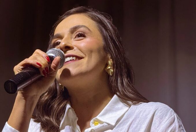 Vídeo: Lohanna lança pré-candidatura a deputada federal em Divinópolis