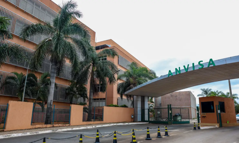 Anvisa aprova medicamento oral para câncer de mama avançado e que não pode ser removido