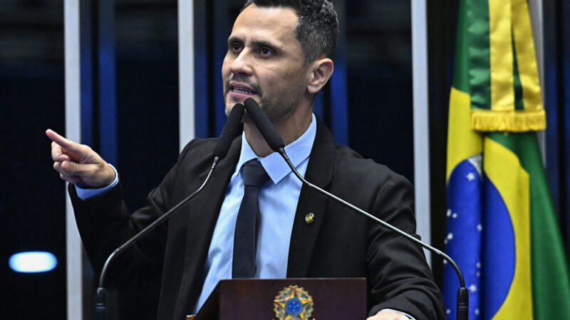 Cleitinho disse que vai seguir missão e ser pré-candidato ao governo de Minas, mas Republicanos disse que ele “perdeu o timing”