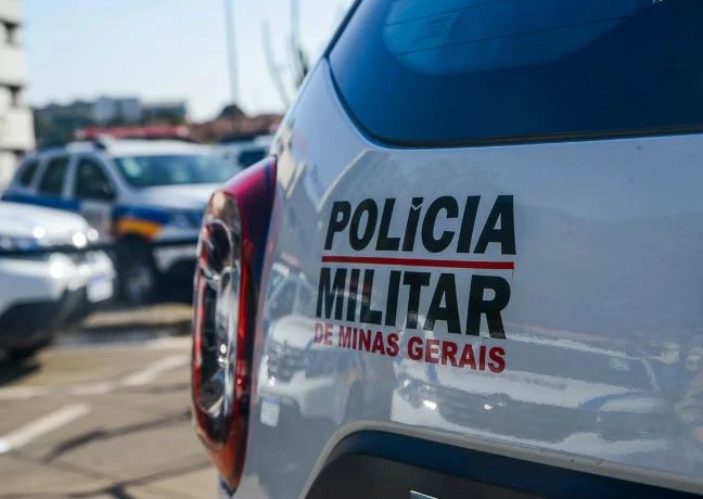 Desolada com a doença do marido, cansada do sofrimento de ambos, esposa o mata a facadas