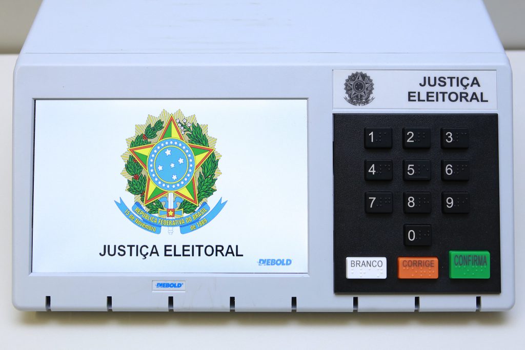 Cartório Eleitoral em Itaúna comunica mudança de quatro seções eleitorais