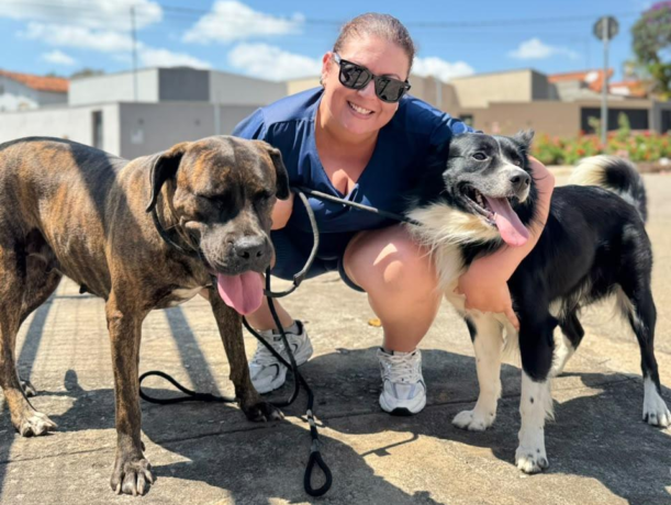 Itaúna vacina mais de 12 mil animais contra a raiva na campanha antirrábica